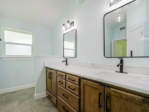 450 28th Court Vero Beach FL 32968