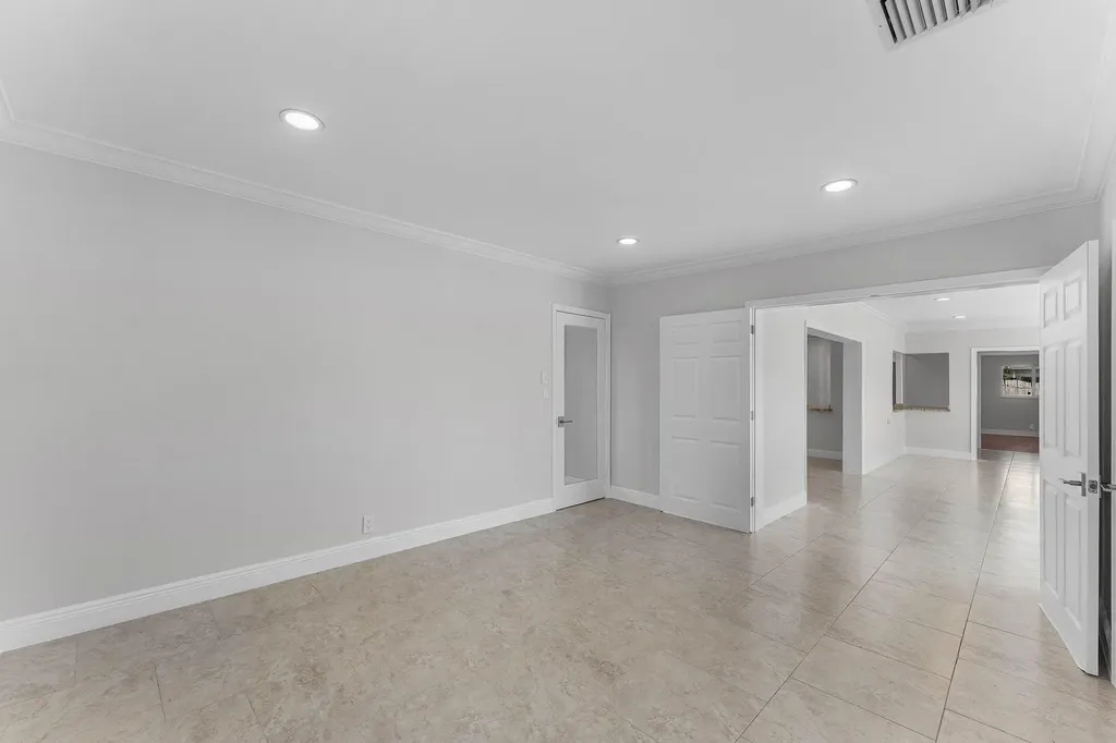 1525 SE 6th Street Deerfield Beach FL 33441