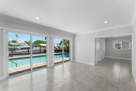 1525 SE 6th Street Deerfield Beach FL 33441