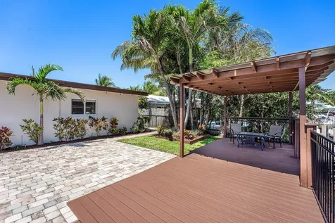 1525 SE 6th Street Deerfield Beach FL 33441
