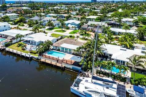 1525 SE 6th Street Deerfield Beach FL 33441