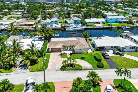 1525 SE 6th Street Deerfield Beach FL 33441