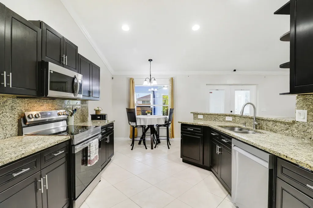 611 SW Saragossa Avenue Port St Lucie FL 34953