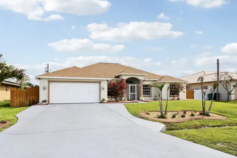 611 SW Saragossa Avenue Port St Lucie FL 34953