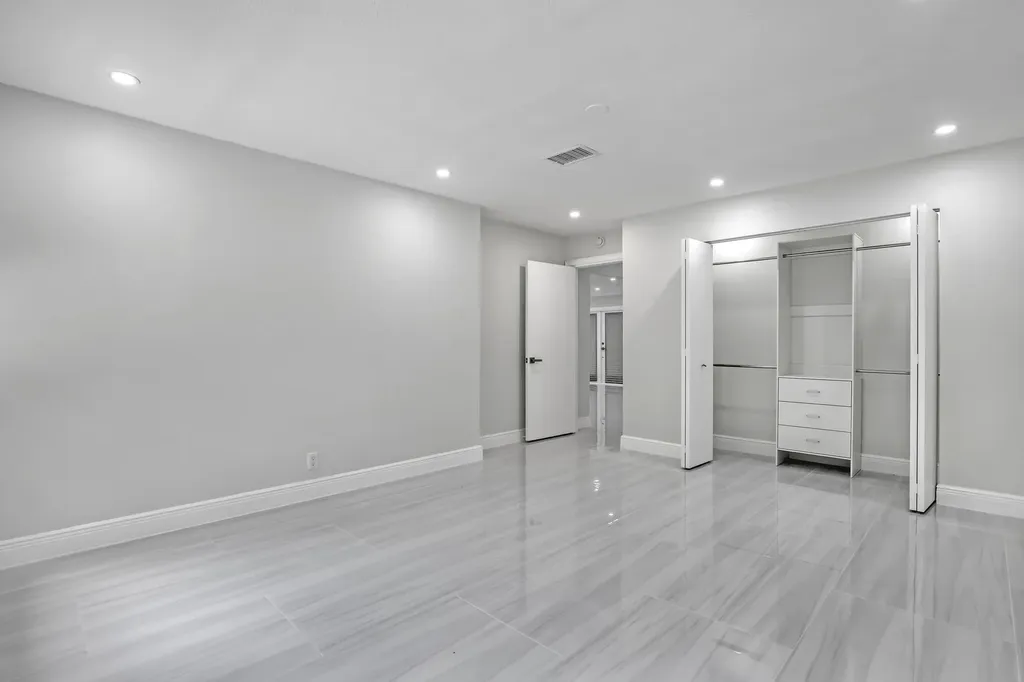 6185 White Oak Court Jupiter FL 33458