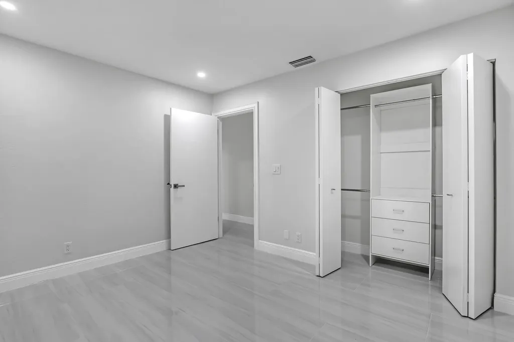 6185 White Oak Court Jupiter FL 33458