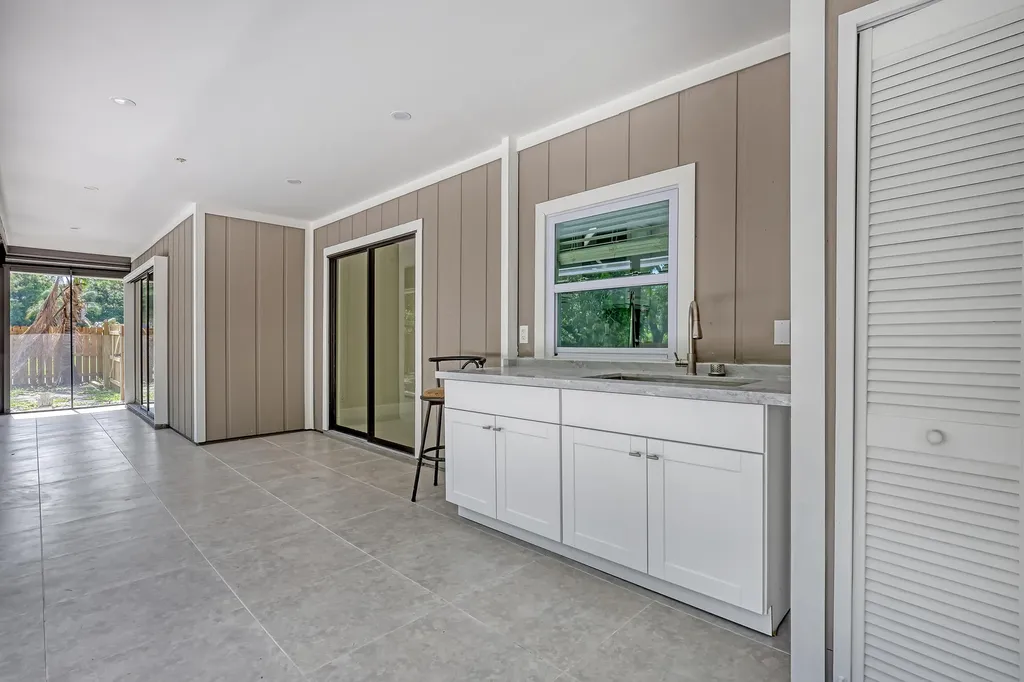 6185 White Oak Court Jupiter FL 33458