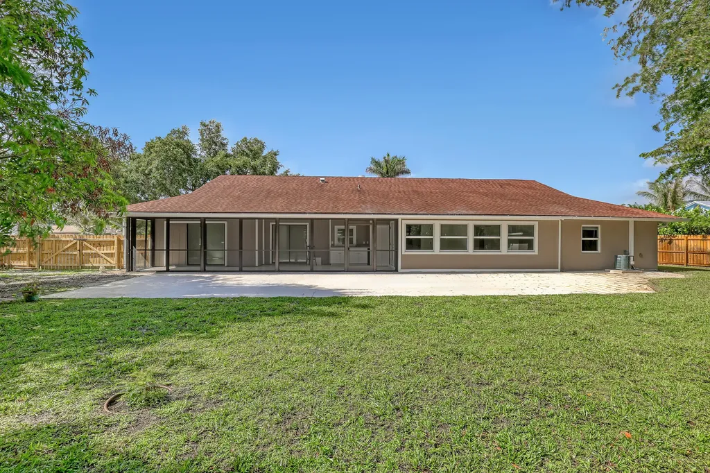 6185 White Oak Court Jupiter FL 33458