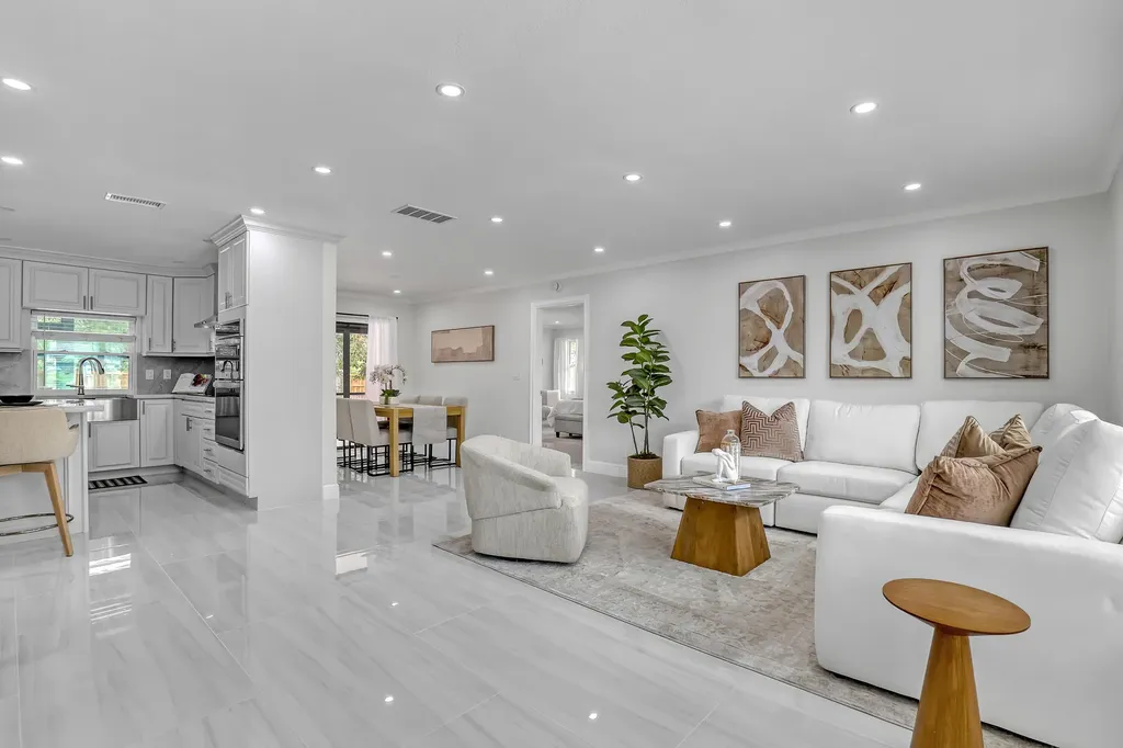 6185 White Oak Court Jupiter FL 33458