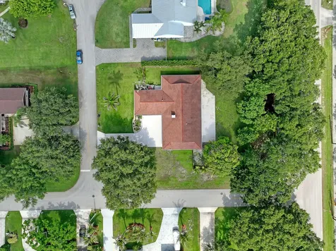 6185 White Oak Court Jupiter FL 33458