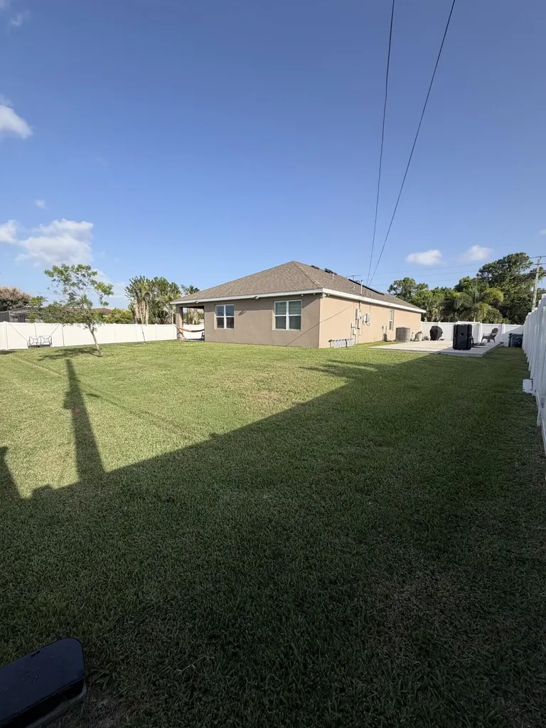 103 SW Oakridge Drive Port St Lucie FL 34984