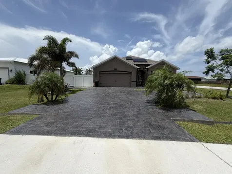 103 SW Oakridge Drive Port St Lucie FL 34984