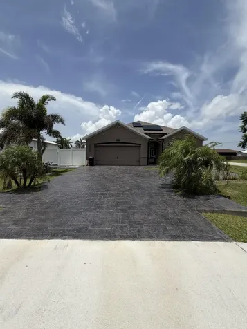 103 SW Oakridge Drive Port St Lucie FL 34984