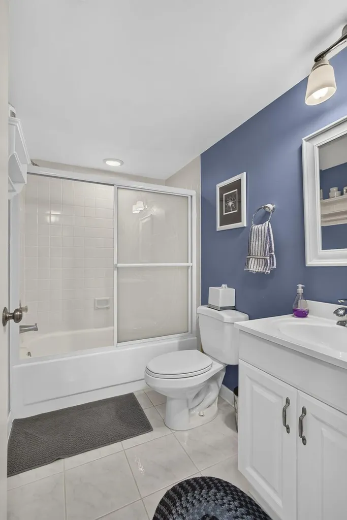 313 Lake Circle North Palm Beach FL 33408