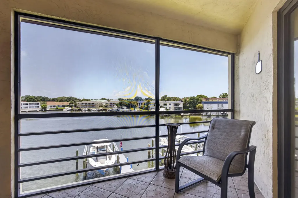 313 Lake Circle North Palm Beach FL 33408
