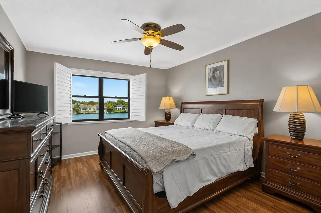 313 Lake Circle North Palm Beach FL 33408
