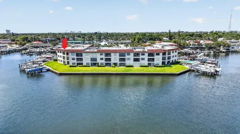 313 Lake Circle North Palm Beach FL 33408