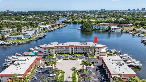 313 Lake Circle North Palm Beach FL 33408