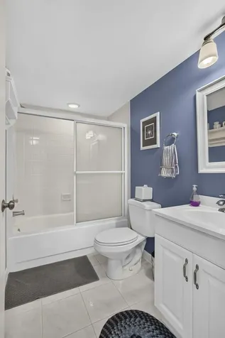 313 Lake Circle North Palm Beach FL 33408