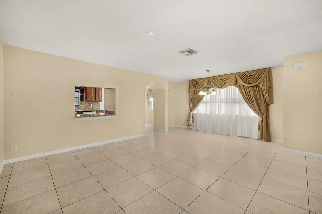 929 Imperial Lake Road West Palm Beach FL 33413