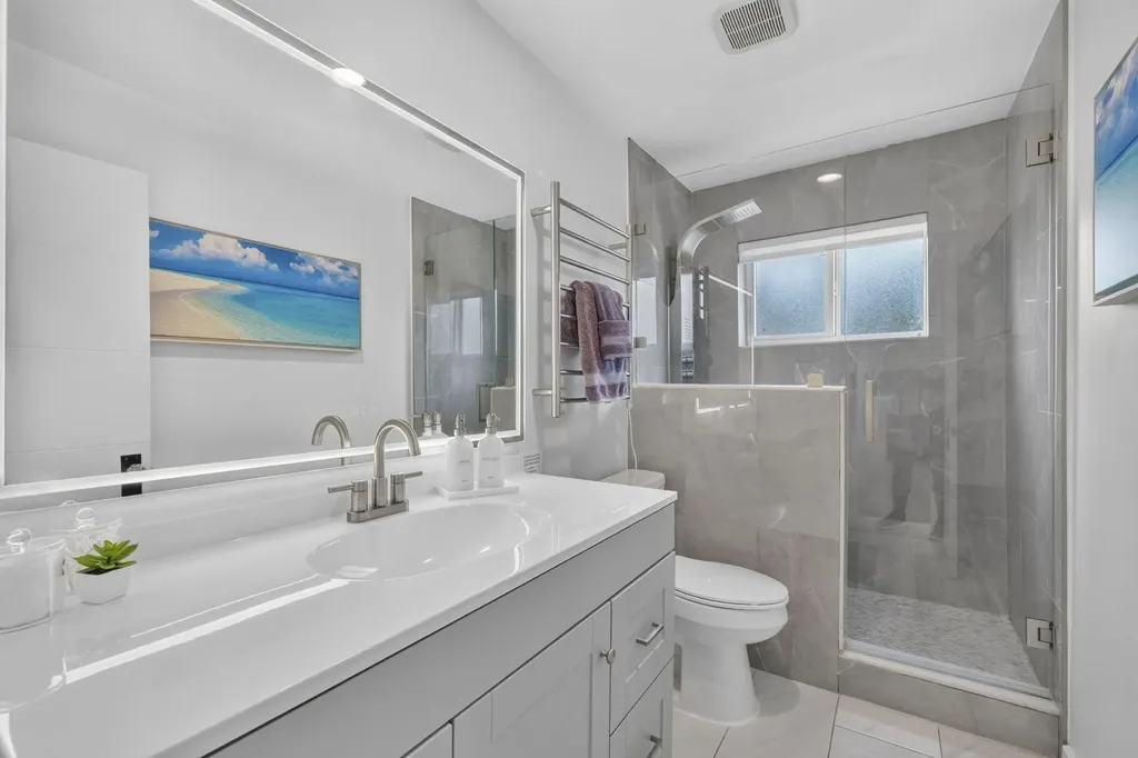 2917 NE 35th Court Lighthouse Point FL 33064