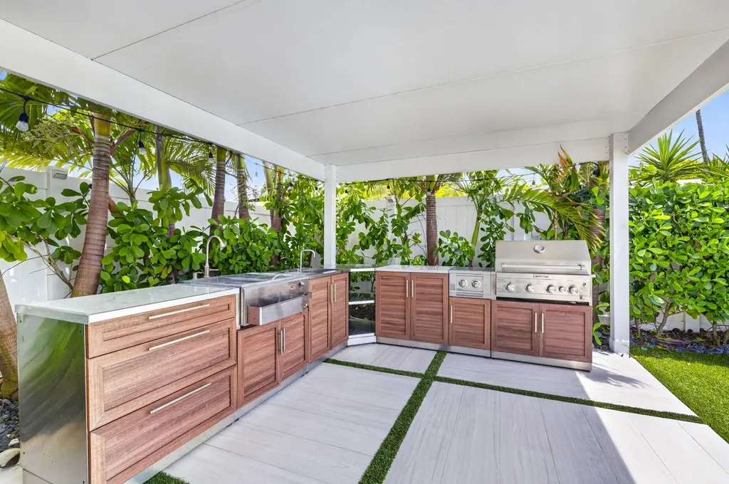 2917 NE 35th Court Lighthouse Point FL 33064