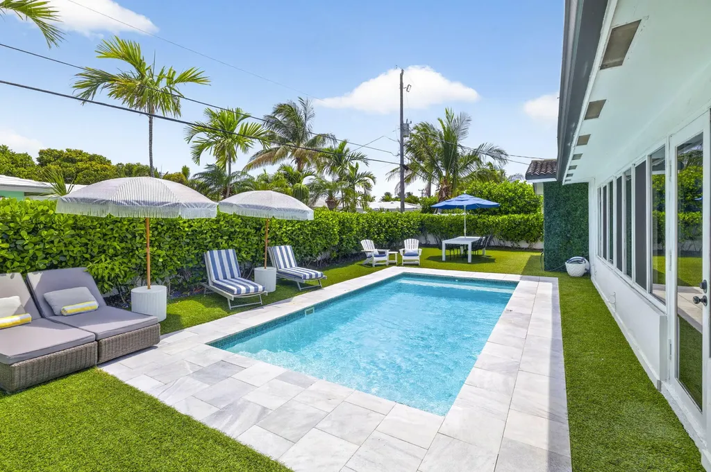 2917 NE 35th Court Lighthouse Point FL 33064