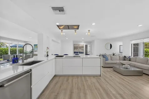 2917 NE 35th Court Lighthouse Point FL 33064