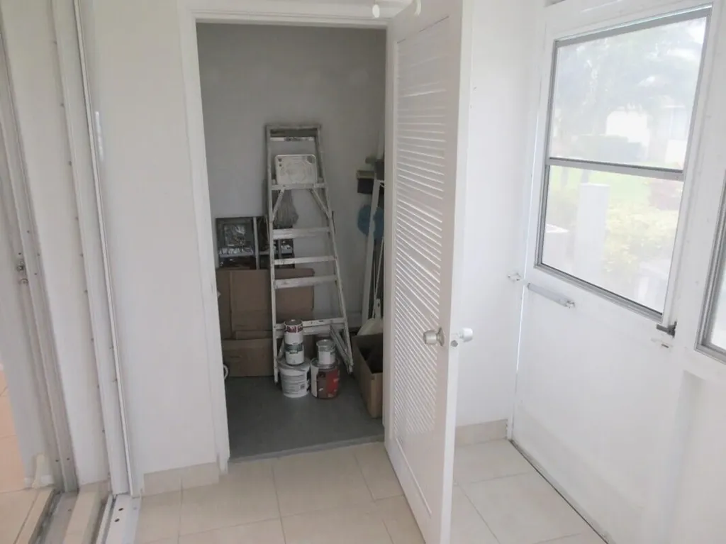 2572 Emory Drive E West Palm Beach FL 33415