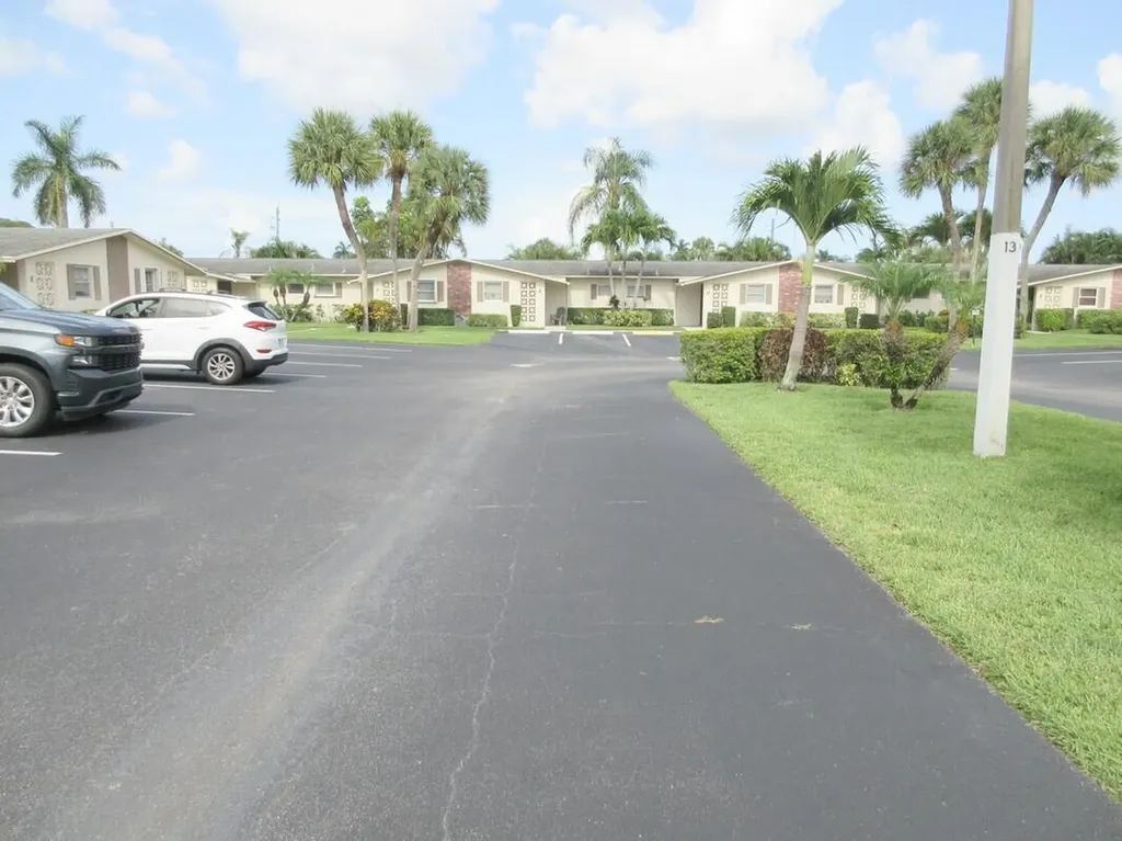 2572 Emory Drive E West Palm Beach FL 33415