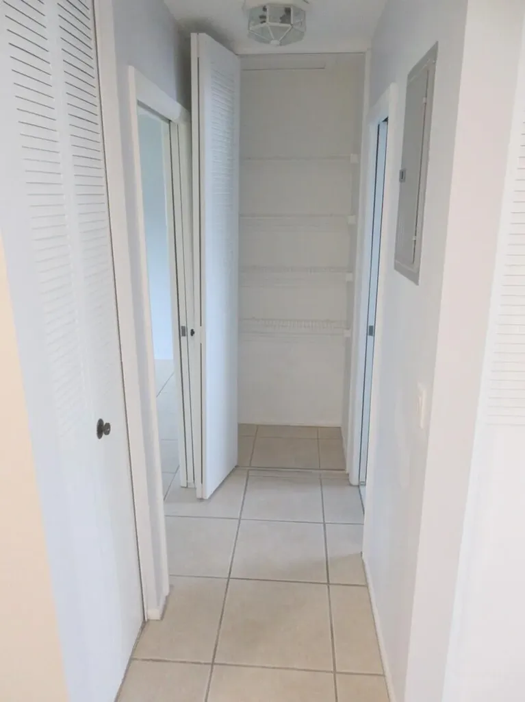 2572 Emory Drive E West Palm Beach FL 33415