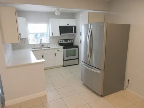 2572 Emory Drive E West Palm Beach FL 33415