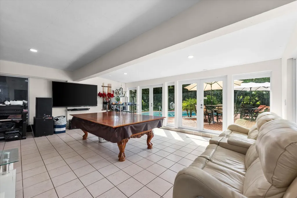 8951 SW 51st Place Cooper City FL 33328