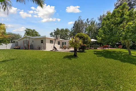8951 SW 51st Place Cooper City FL 33328