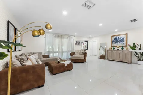 8951 SW 51st Place Cooper City FL 33328