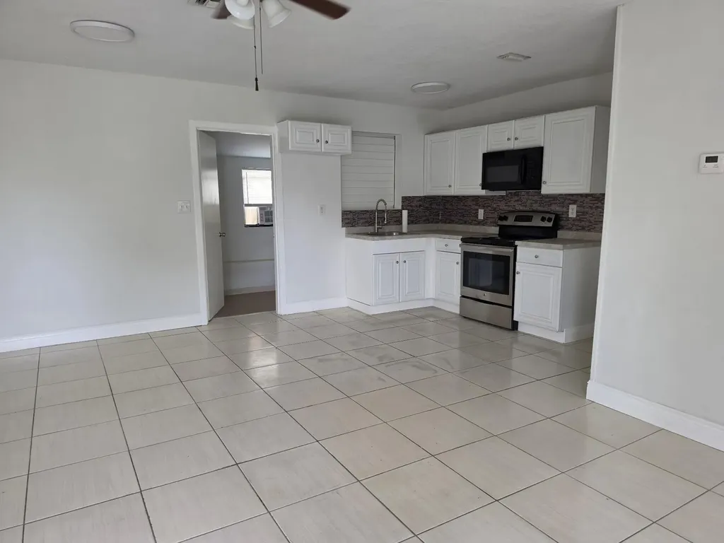 3110 Avenue F West Palm Beach FL 33404
