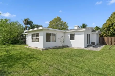 570 SE 2nd Avenue Pompano Beach FL 33060