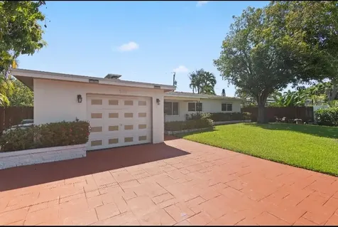 570 SE 2nd Avenue Pompano Beach FL 33060