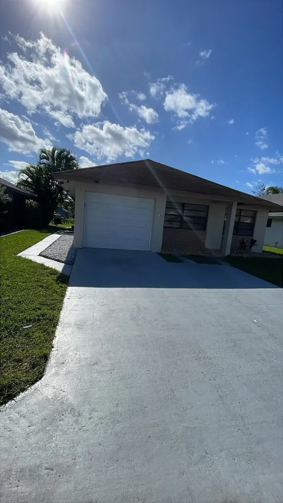 1380 Longarzo Place West Palm Beach FL 33415