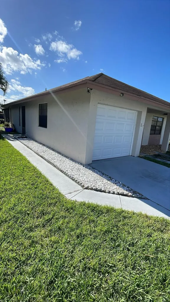 1380 Longarzo Place West Palm Beach FL 33415