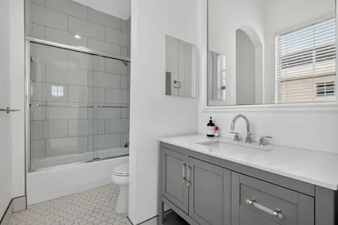 180 NE 6th Avenue Delray Beach FL 33483