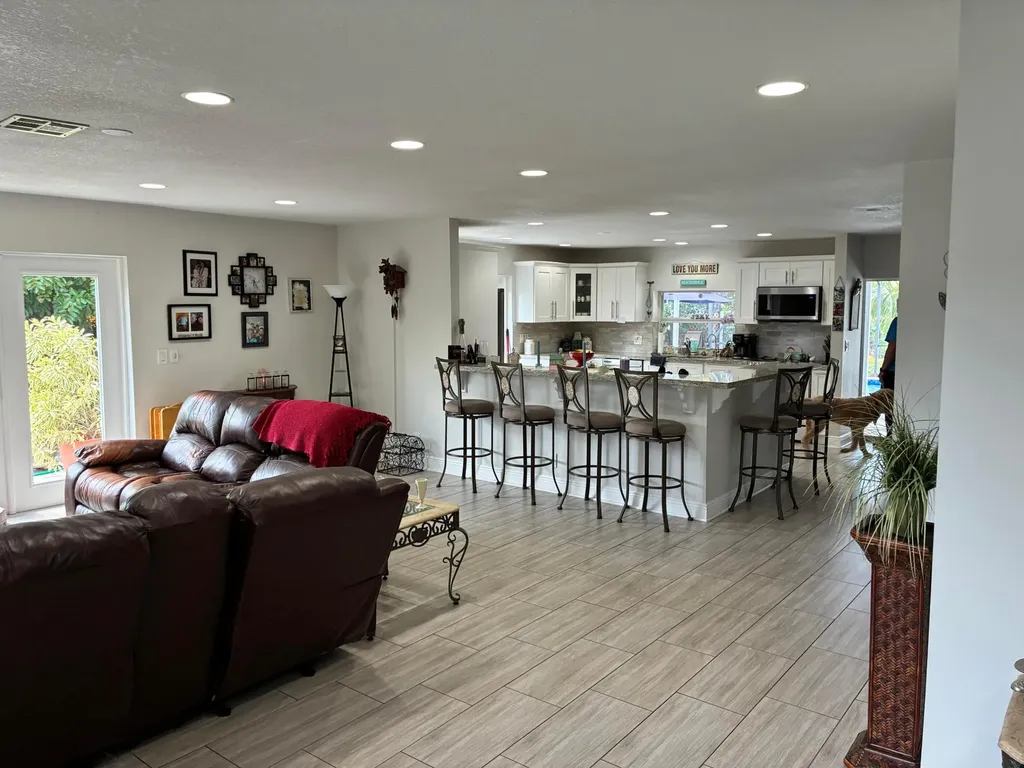 3181 NW 66th Fort Lauderdale FL 33309