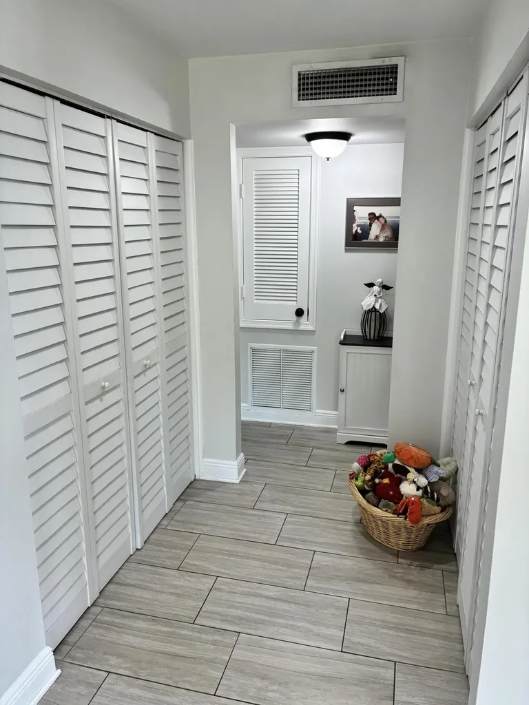 3181 NW 66th Fort Lauderdale FL 33309
