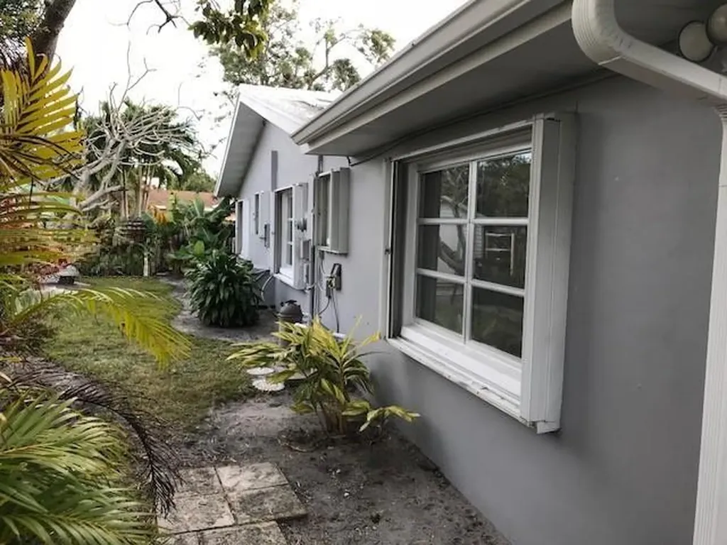 3181 NW 66th Fort Lauderdale FL 33309
