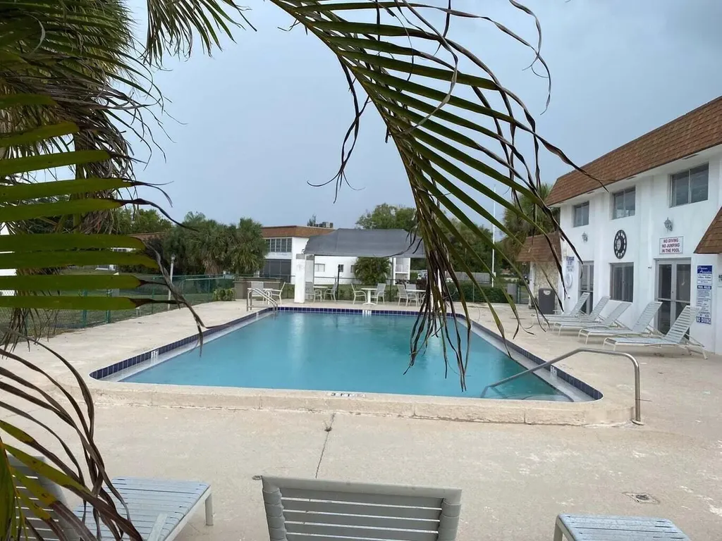 2878 Donnelly Drive Atlantis FL 33462