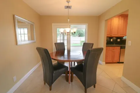 73 Pine Hill Trail W Jupiter FL 33469