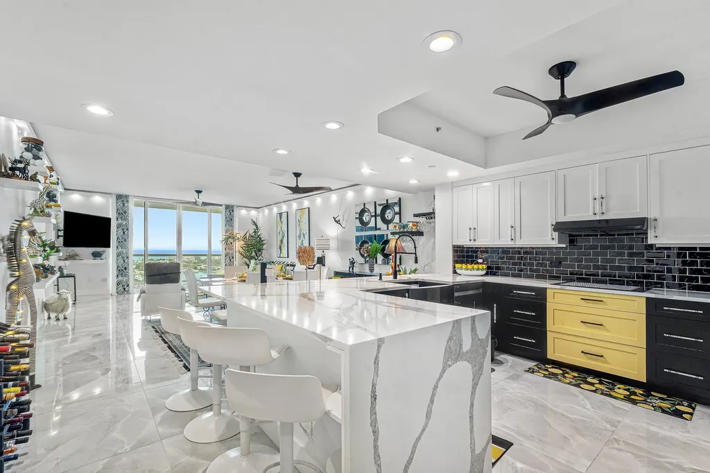 2640 Lake Shore Drive Riviera Beach FL 33404