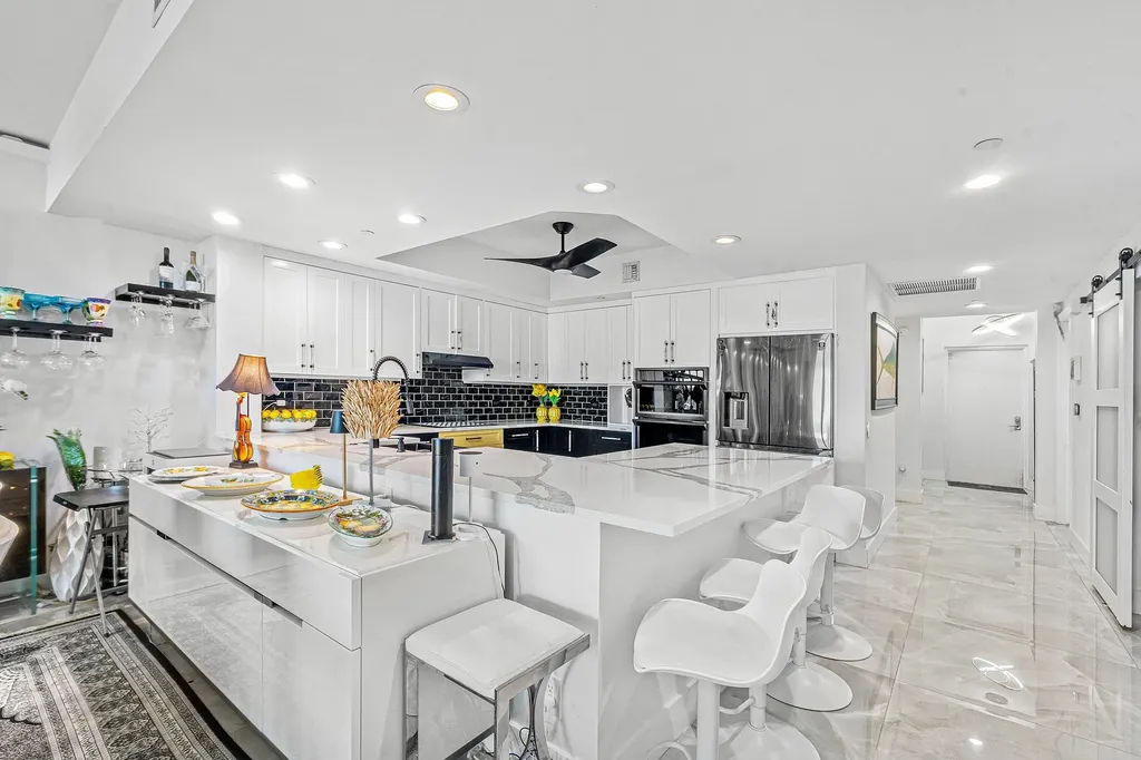 2640 Lake Shore Drive Riviera Beach FL 33404