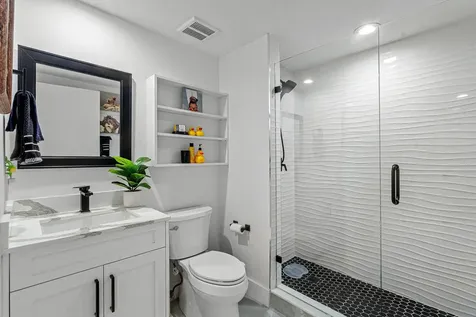 2640 Lake Shore Drive Riviera Beach FL 33404