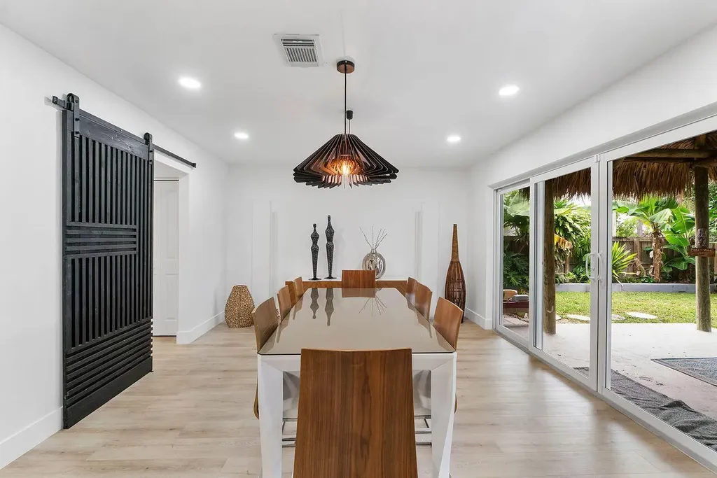 701 SE 5th Court Pompano Beach FL 33060